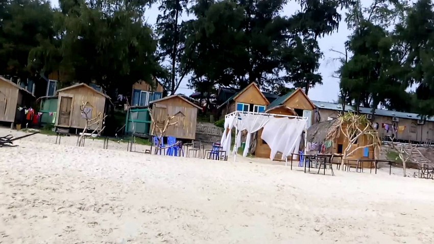 Bãi biển Hồng Vàn: Lãng mạn trong từng khoảnh khắc Bãi biển Hồng Vàn: Lãng mạn trong từng khoảnh khắc