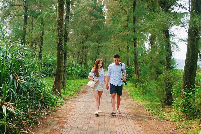 Dạo bước trên con đường tình yêu đảo Cô Tô Dạo bước trên con đường tình yêu đảo Cô Tô