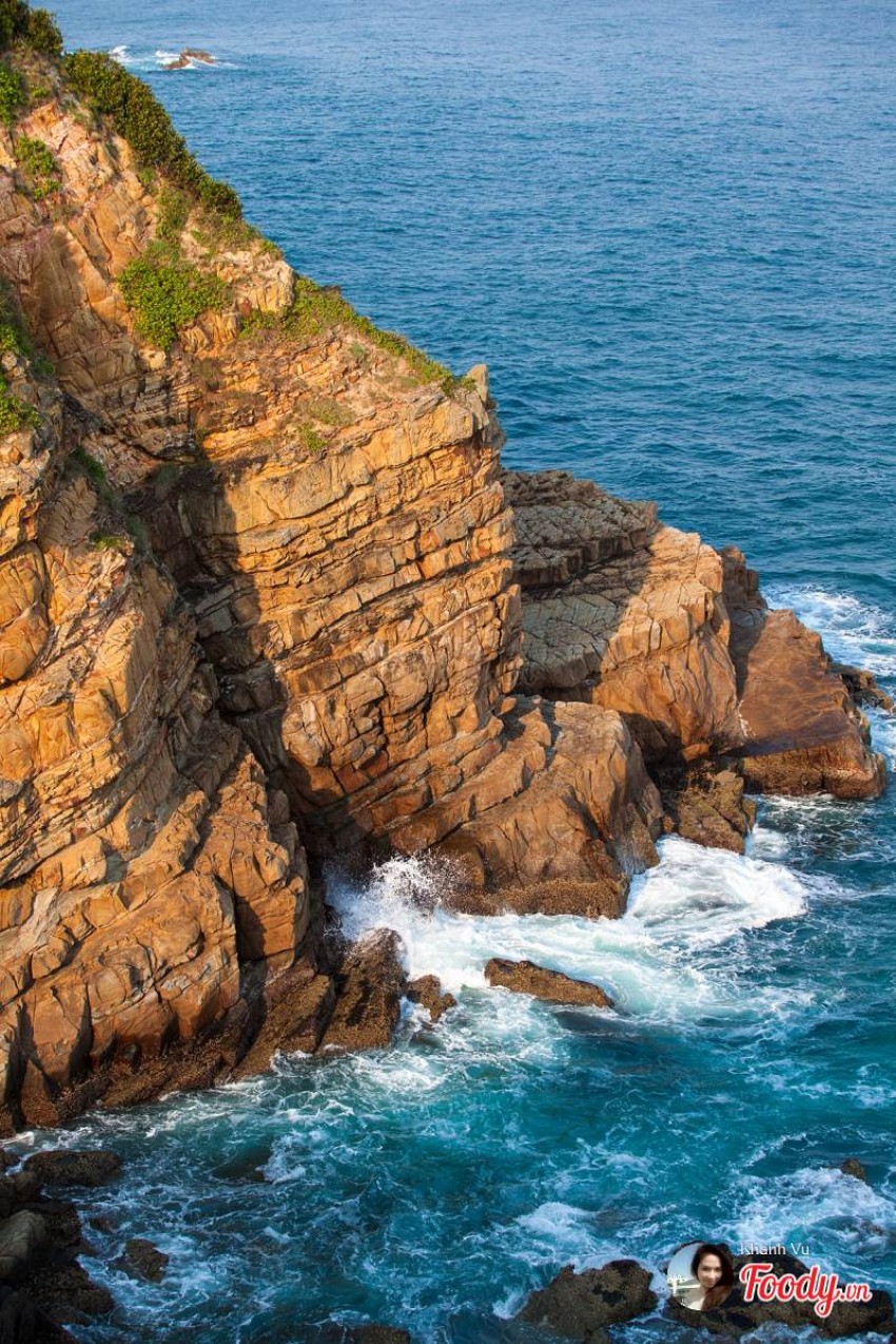 Bãi đá Cầu Mỵ